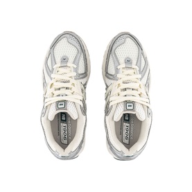 1906 Trainers