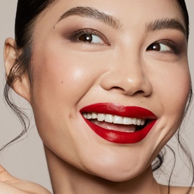 Stunna Lip Paint Longwear Fluid Lip Colour