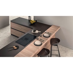 83cm Induction with Integrated Extractor and Ceramic Filter Included