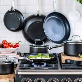 Berlin Rocks Saucepan Set