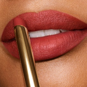 Pure Colour Explicit Silk Matte Lipstick