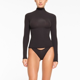 Turtleneck Top Onyx