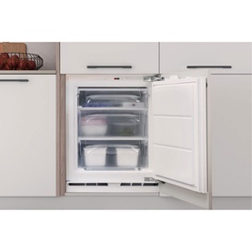 Built In 60cm Under Counter Freezer 91L