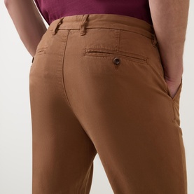 Dobby Structure Leg Chinos