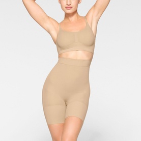 High-Waist Mid-Thigh Short Clay