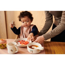 Four-Piece Viv Peach Tableware Set
