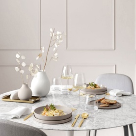 Iconic La Boule Seven-Piece Dinner Set