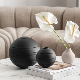 Iconic La Boule Seven-Piece Dinner Set