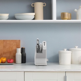 StaySharp Knife Block with Integrated Sharpener 6-Piece Stainless Set White