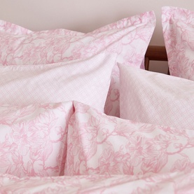 300 Thread Count Pink Trellis Pillowcase Set