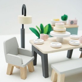 Dolls House Dining Room Set