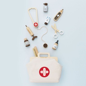 Wooden Animal Vet Set