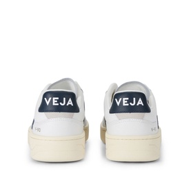V-90 Trainers