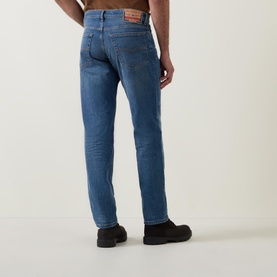 2023 D-Finitive Tapered-Leg Jeans
