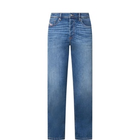 2023 D-Finitive Tapered-Leg Jeans