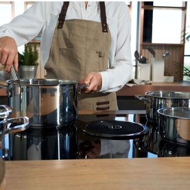 Quadro Five-Piece Cookware Set