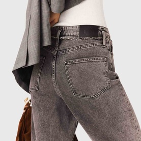 Chain Belt Wide Leg Jeans