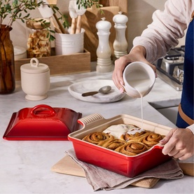 Stoneware Deep Square Dish with Lid 23cm