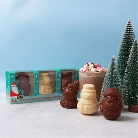 Christmas Character Hot Chocolate Bombes with Mini Marshmallow 150g