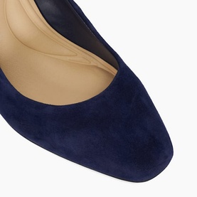 Arriving Block Heel Courts