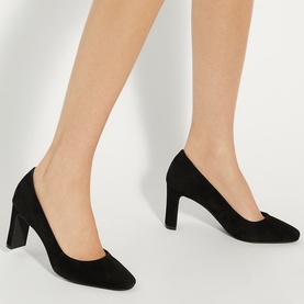 Arriving Block Heel Courts