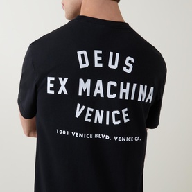 Venice Skull Graphic T-Shirt