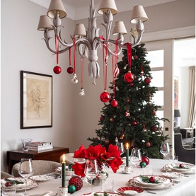 Toy's Delight Eight-Piece Festive Plate Set