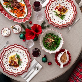 Toy's Delight Festive Buffet Plate