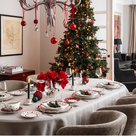 Toy's Delight 12-Piece Festive Plate Set