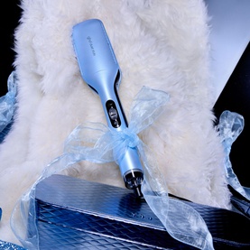 Duet Style&trade; Limited-Edition Hot Air Styler Gift Set