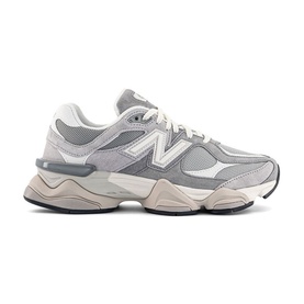 9060 Trainers
