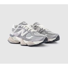 9060 Trainers