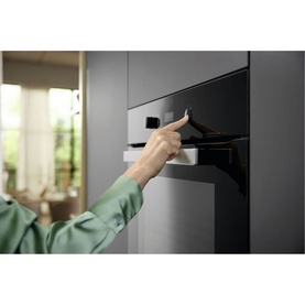Active Obsidian Black Stainless Steel Effect Oven