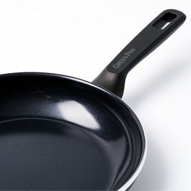GREEN PAN Memphis Black ceramic non-stick fry pan with stay-cool handle, diamond-infused base, part of two-piece set