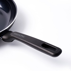 GREEN PAN Memphis Black Fry Pan close-up showing stay-cool handle with logo detail and diamond-infused ceramic non-stick interior