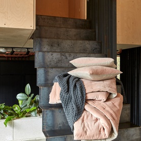 Jaipur Velvet Filled Throw Dusty Pink