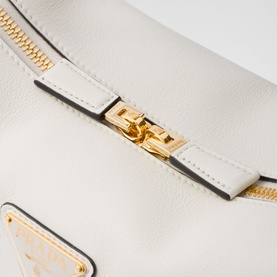 Darling Medium Leather Handbag