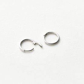 Fine Classic White Gold Hoop Earrings