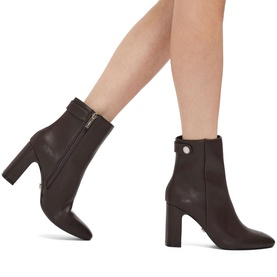 Jackpot Heeled Boots