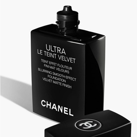 Blurring Smooth Effect Foundation