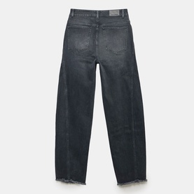 Washed Tapered Barrel Jeans
