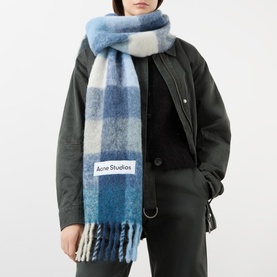 Valley Check Logo Scarf