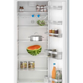 Series 4 Built In 177.5x56cm Flat Hinge Fridge