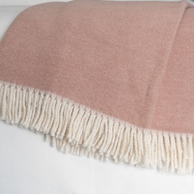 Kalos Throw Pink