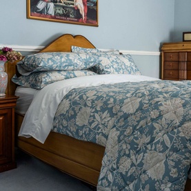 Sasari Quilted Bedspread 400 Thread Count