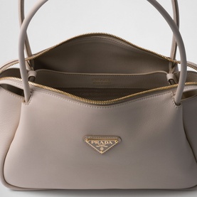 Darling Medium Leather Handbag