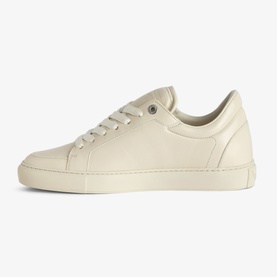 Low-Top Fly On Trainers