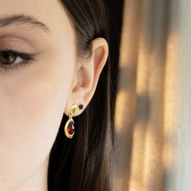 Garnet Stepping Stone Necklace