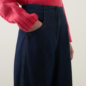Cropped Straight-Leg Jeans