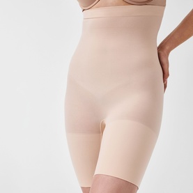 SPANXsculpt&trade; Seamless Power High-Waisted Mid-Thigh Shorts